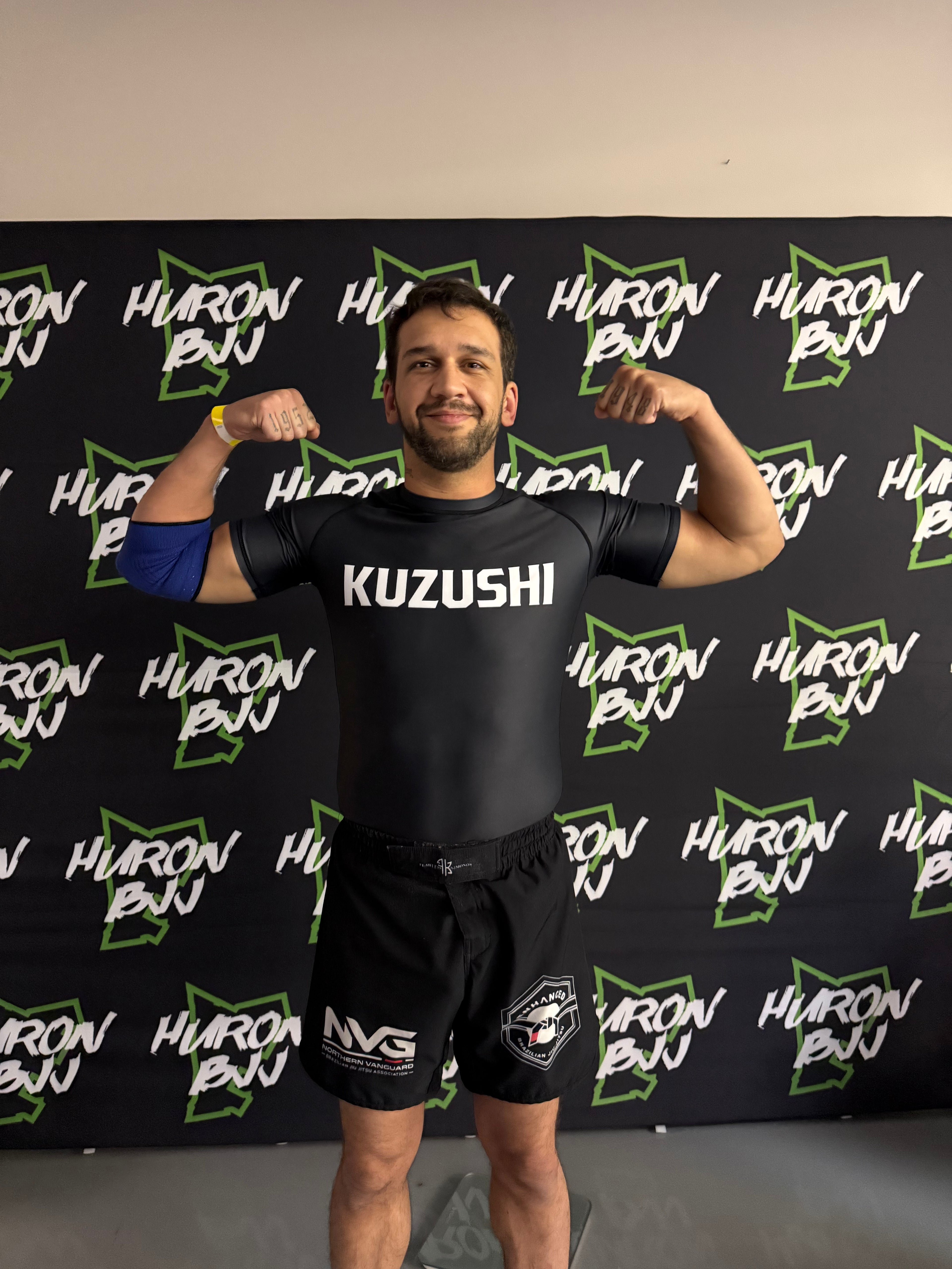 Short Sleeve Black Rashguard